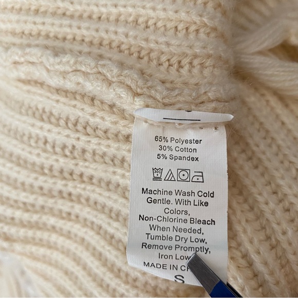 ROMWE Cream Knit Oversized Destroyed Sweater - Picture 7 of 7